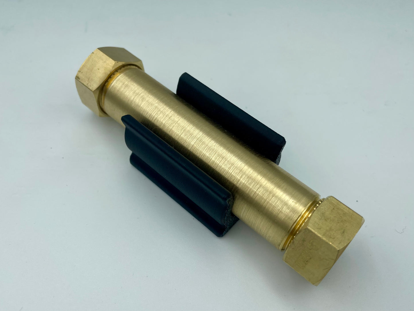 Hex rod mounting bracket